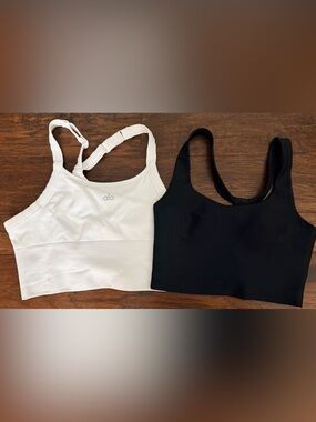 Alo yoga sports bra set small  ribbed favorite tank airlift sleek